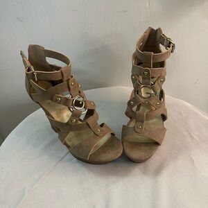 G by guess platform suede heels